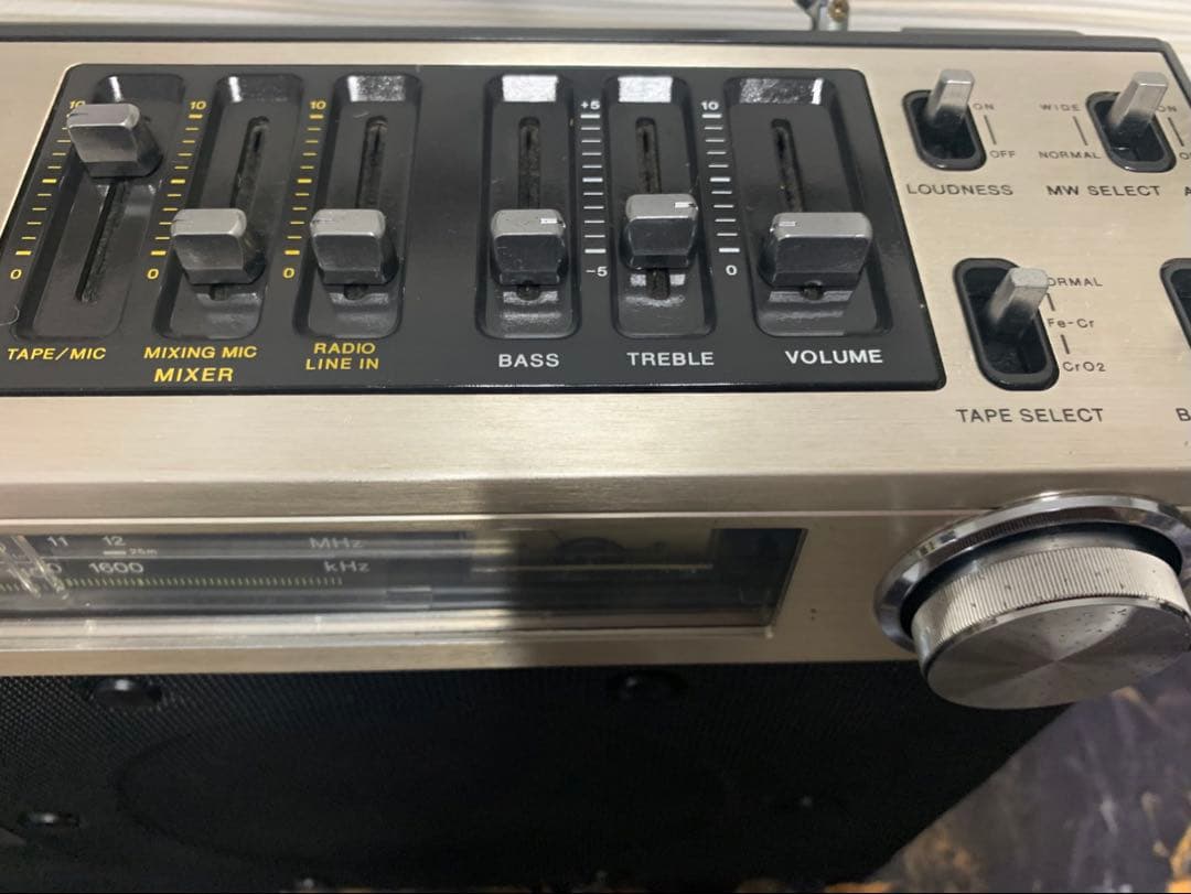 SONY ソニー CF-1990 ラジカセ FM/SW/MW 3バンド中古動作品