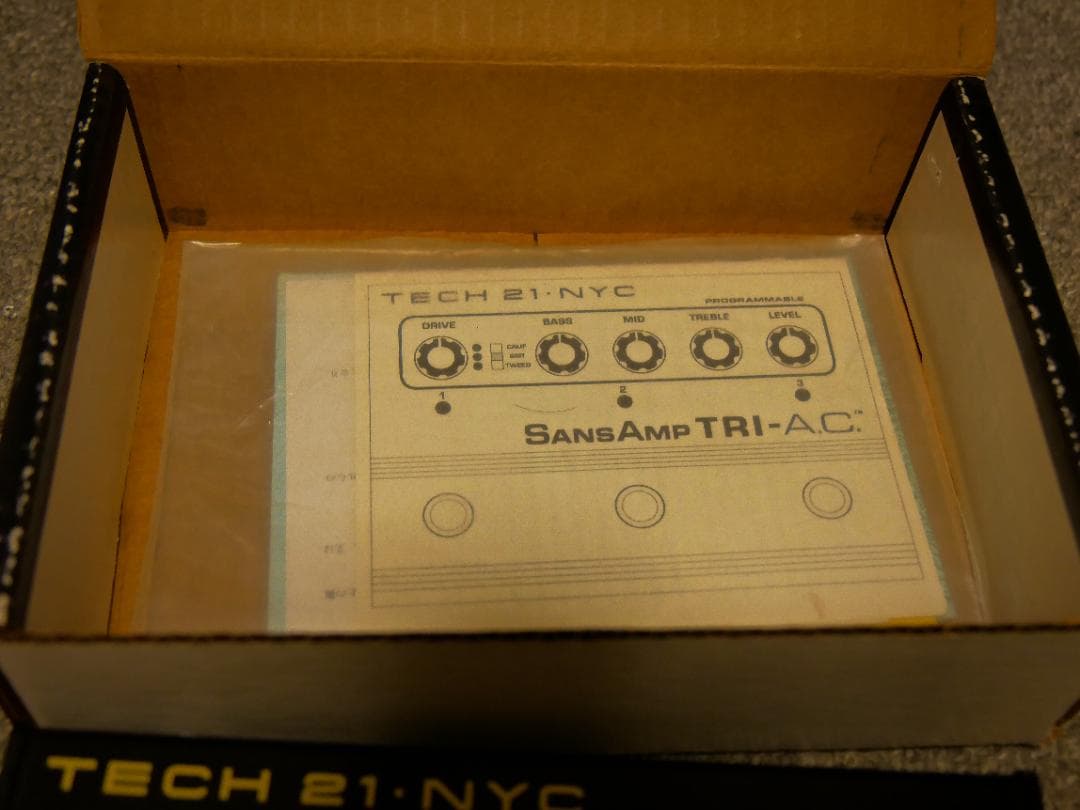 【箱/説明書付】TECH 21 NYC SansAmp TRI-A.C.