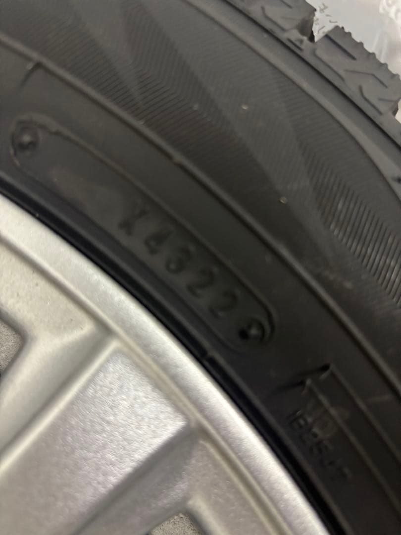 ①【おとーふちゃん】ダンロップ　スタッドレス&ホイール4本セット