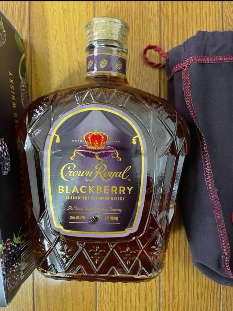 Crown  クラウンローヤル　ウィスキー　BlackBerry味