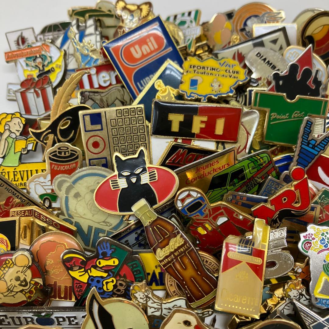 フランス雑貨★ピンバッジ大量200個セット★タバコ　コカコーラ　ジッポライター