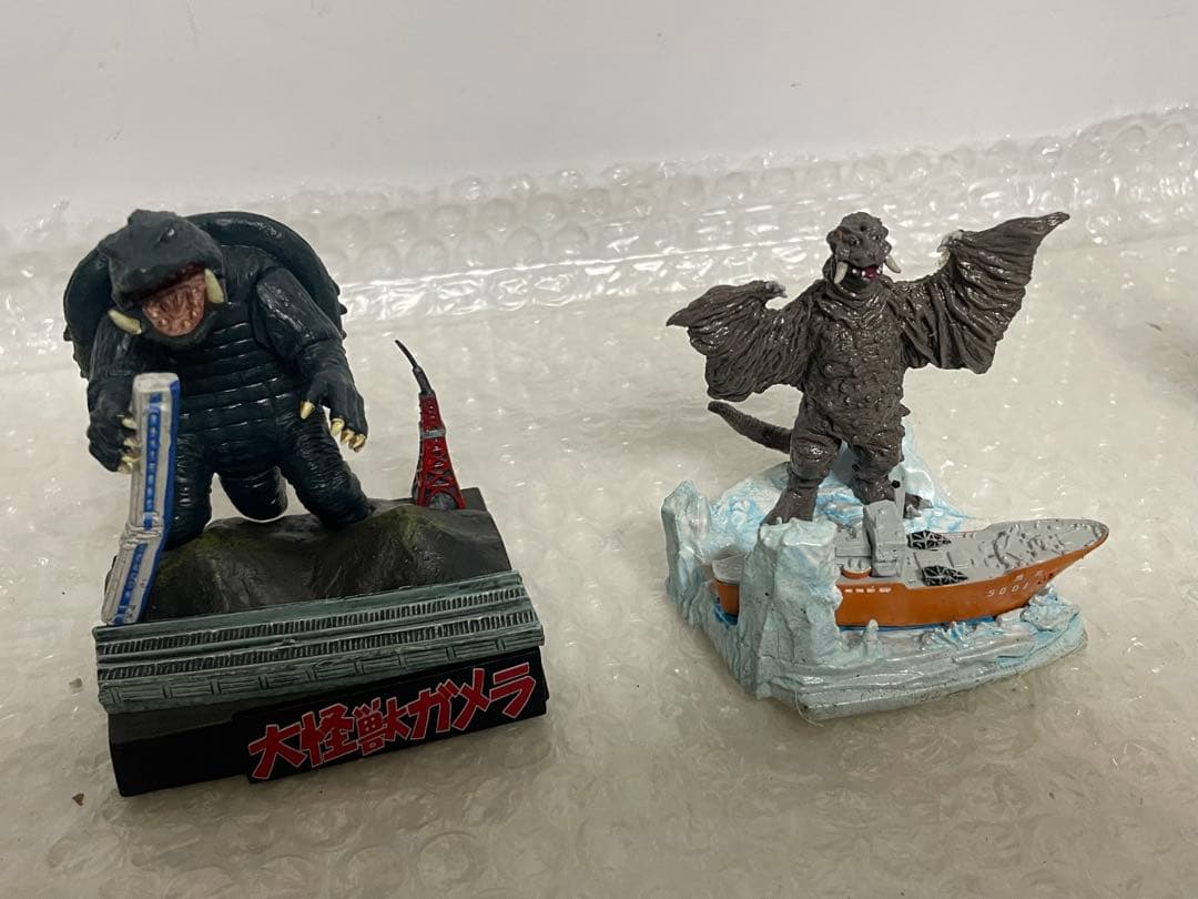 1.ウルトラ怪獣名鑑】大映怪獣編 11体セット《現状品》