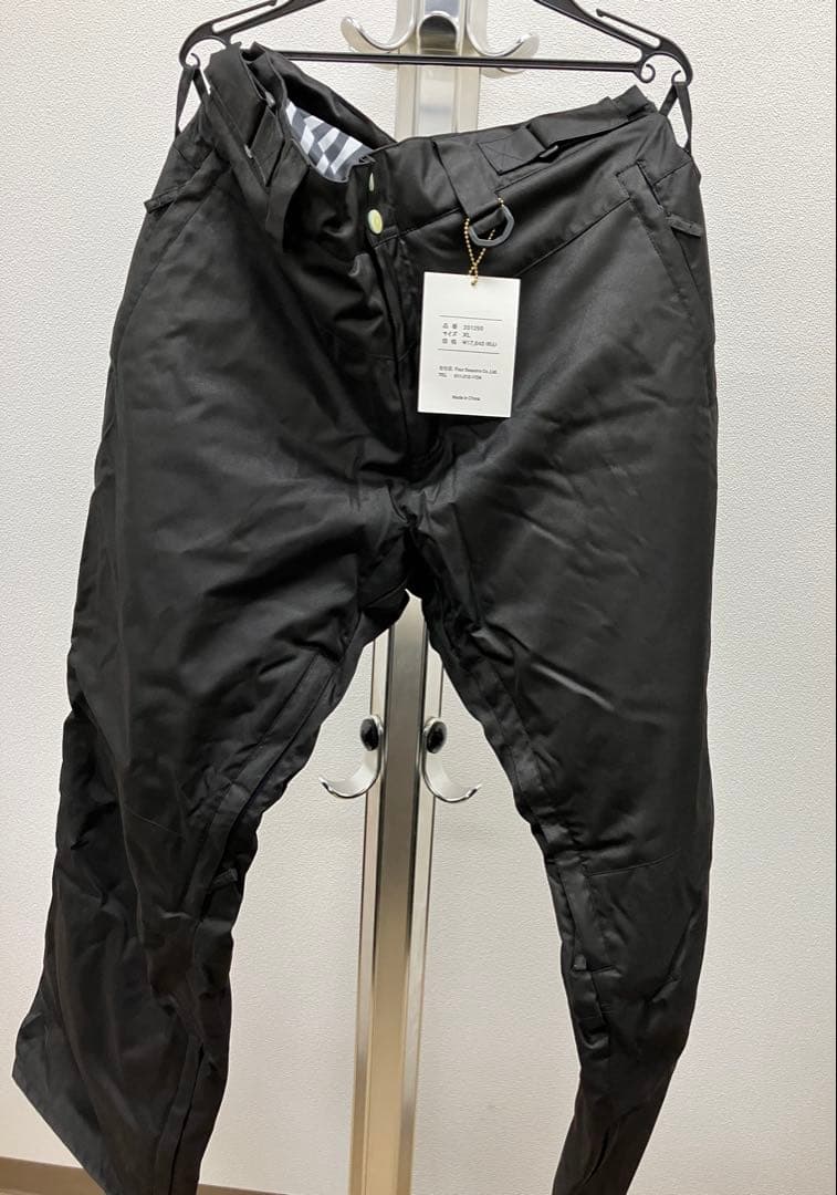 値下げ！ スノーボードウエア 上下セット XLサイズ 新品未使用！