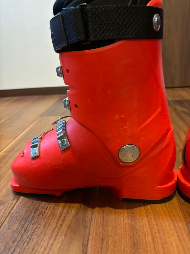 ATOMIC 子ども用スキーブーツ