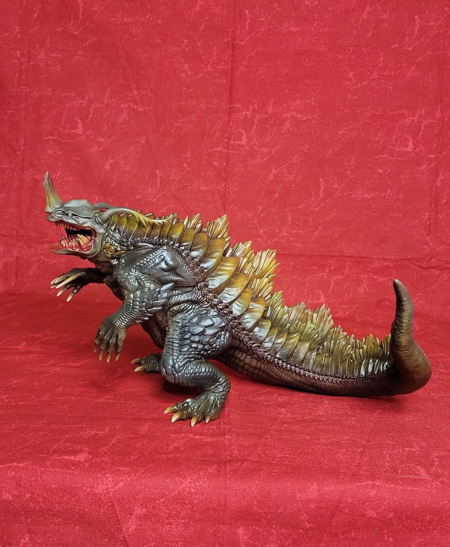 特*屋様 海洋堂メガサイズソフビキット完成品　ネロンガ　ガレージキット　原型松村