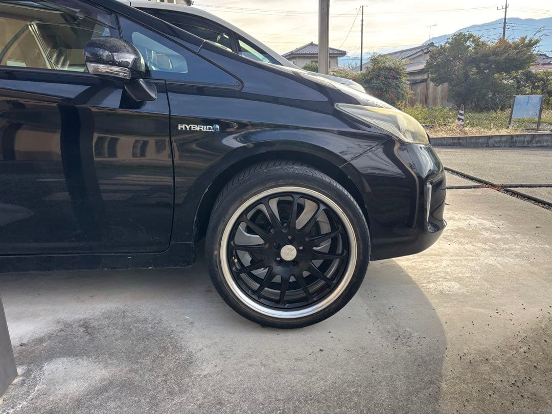 プリウス　ホイール　18インチ　ワーク