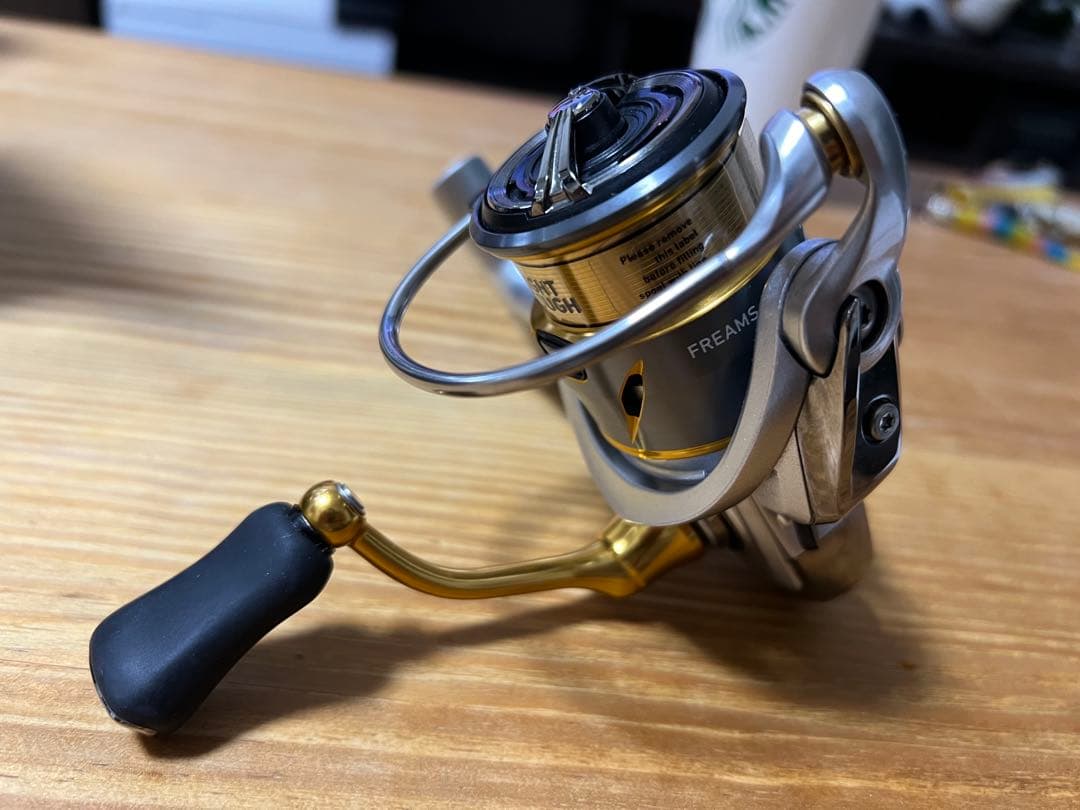 21 フリームス LT2000S ゴメクサスリールスタンド付✨️釣行2回のみ✨️