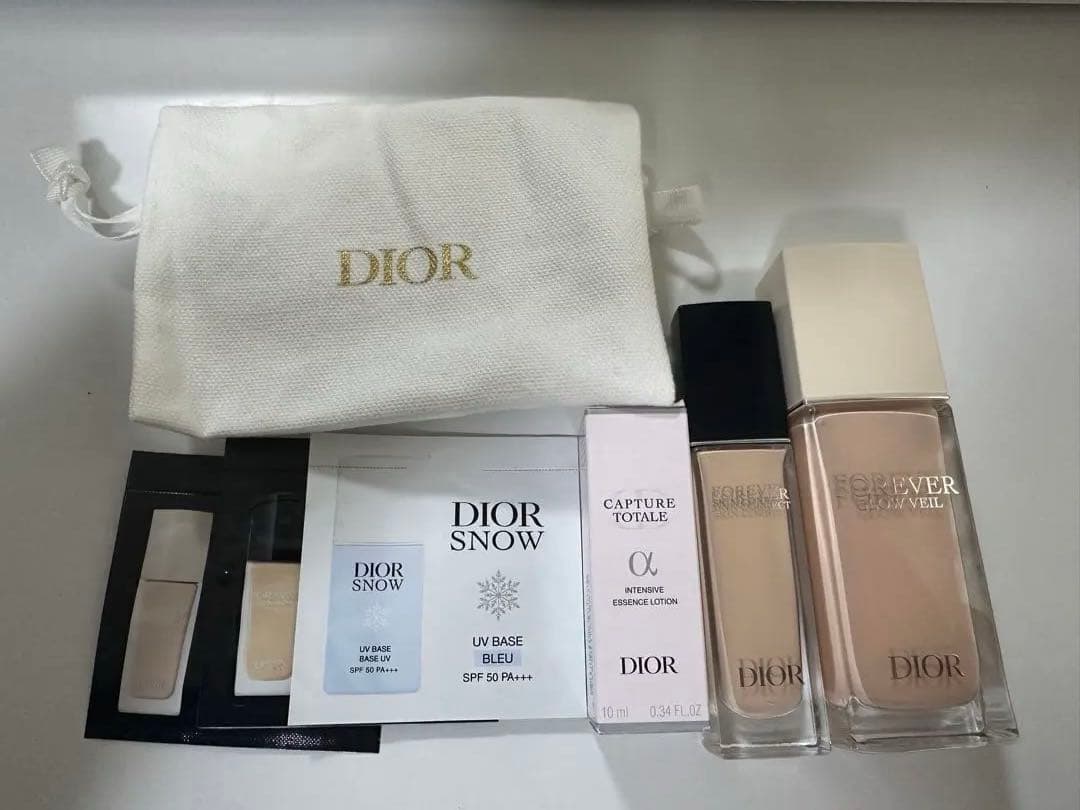Dior Forever Glow Veil 化粧下地　コンシーラー