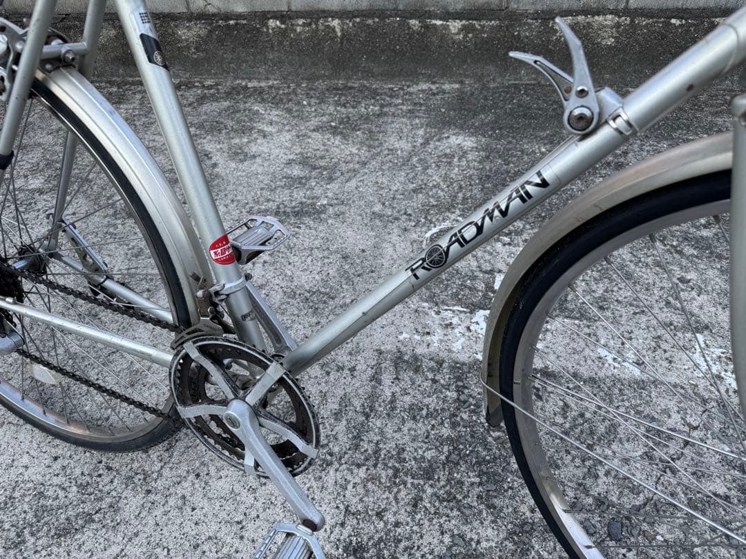 【引き取り限定】ブリヂストン　ロードマン RM-704 タイヤ付き