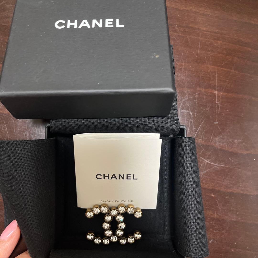 CHANEL ダブルCロゴ ブローチ