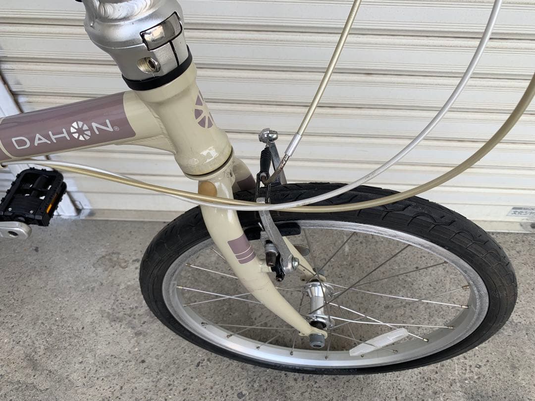 送料無料DAHON 折り畳み自転車Boardwalk SHIMANO 7速 20