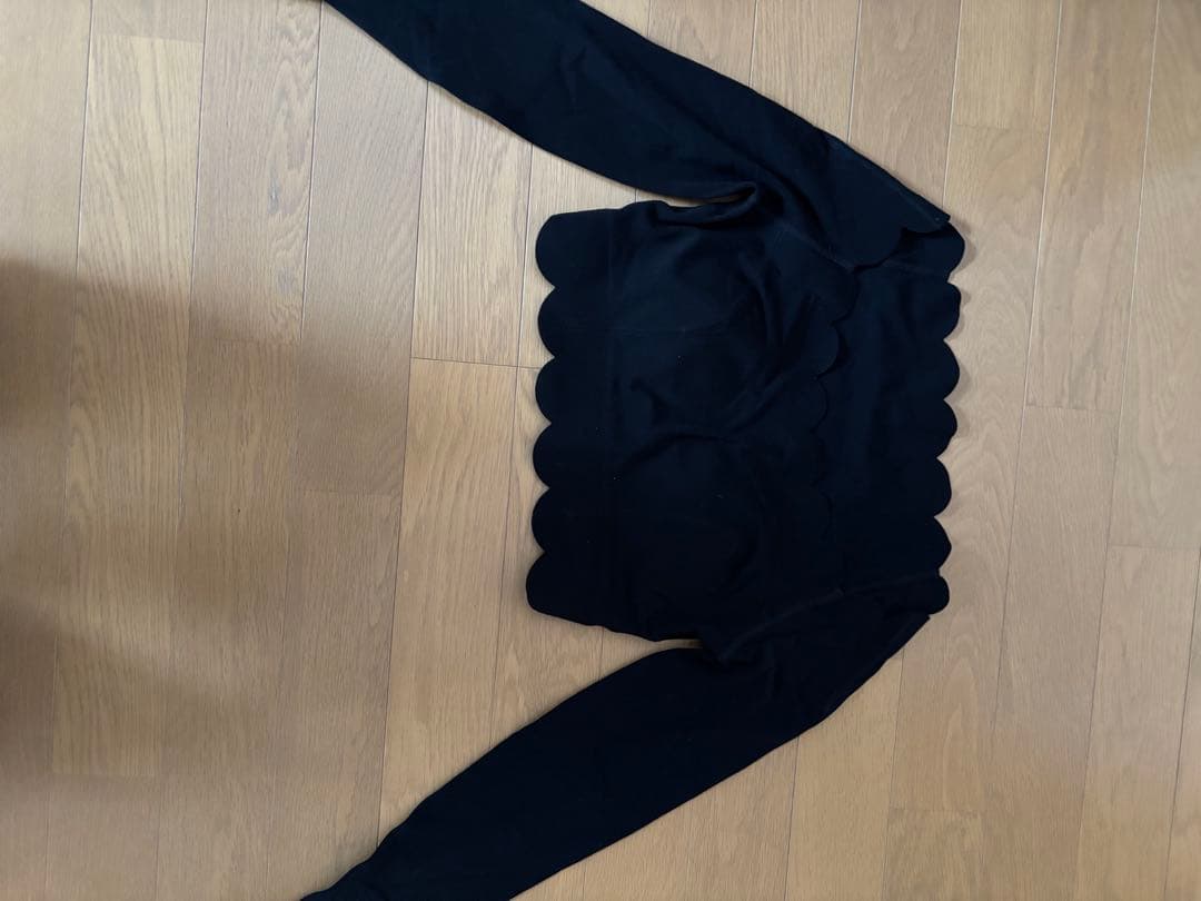 ウィスキー WISKII ヨガウエア スカラップ ブラック 長袖 S