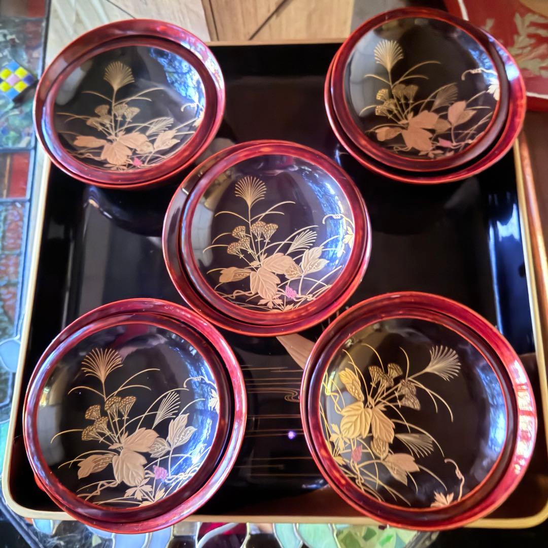 2244様感謝‼️感謝価格‼️超絶JAPAN蒔絵あけぼの❌黒 秋草蒔絵　茶懐石椀5客