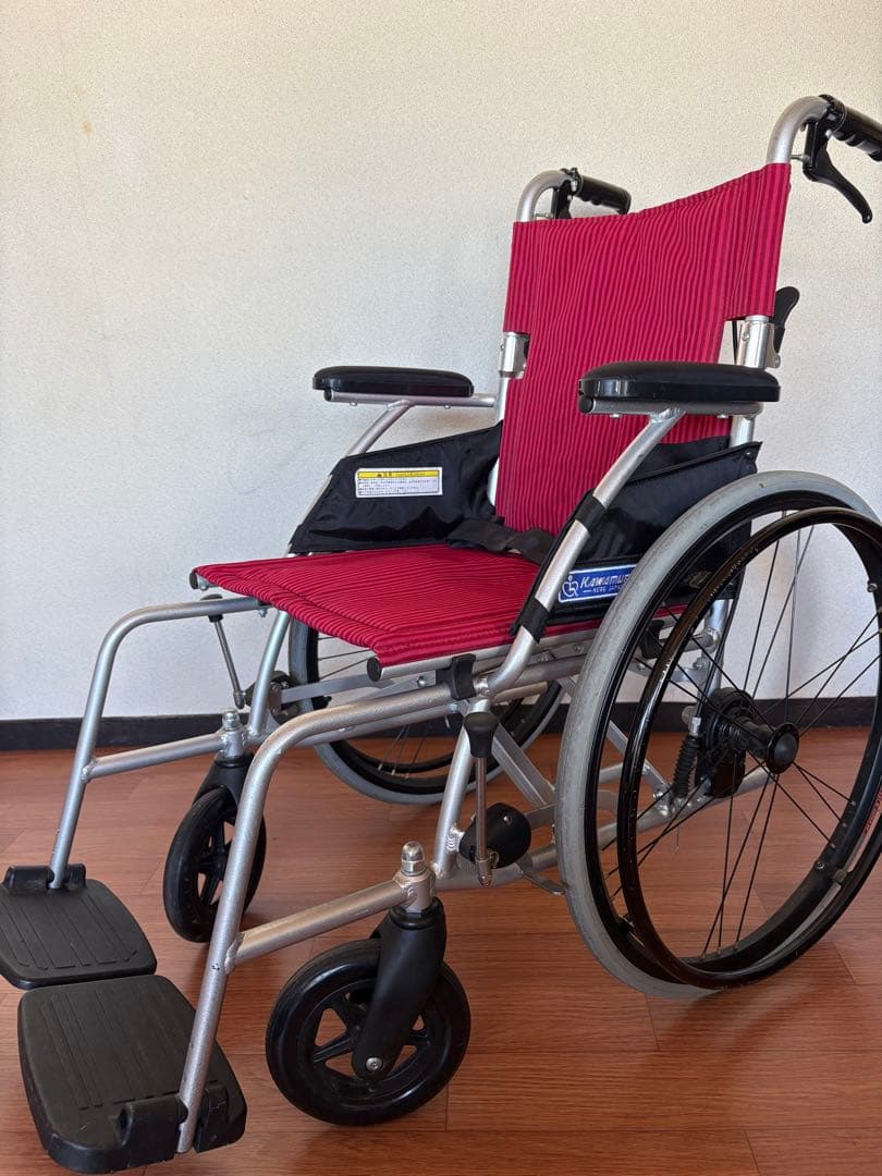 アルミ製折りたたみ車椅子 赤　ノーパンク