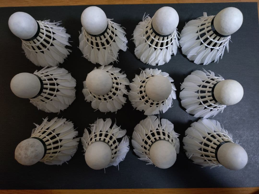 YONEX　ニューオフィシャル120球 ヨネックス　ノック用+おまけ17球