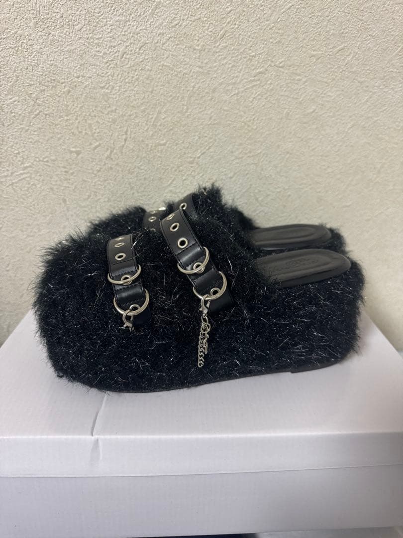 フィクルベベ Wベルトファーサボサンダル