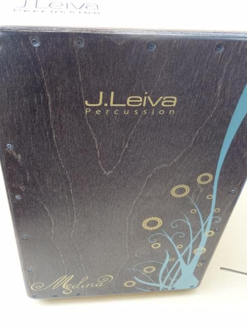 J.Leiva medina カホン
