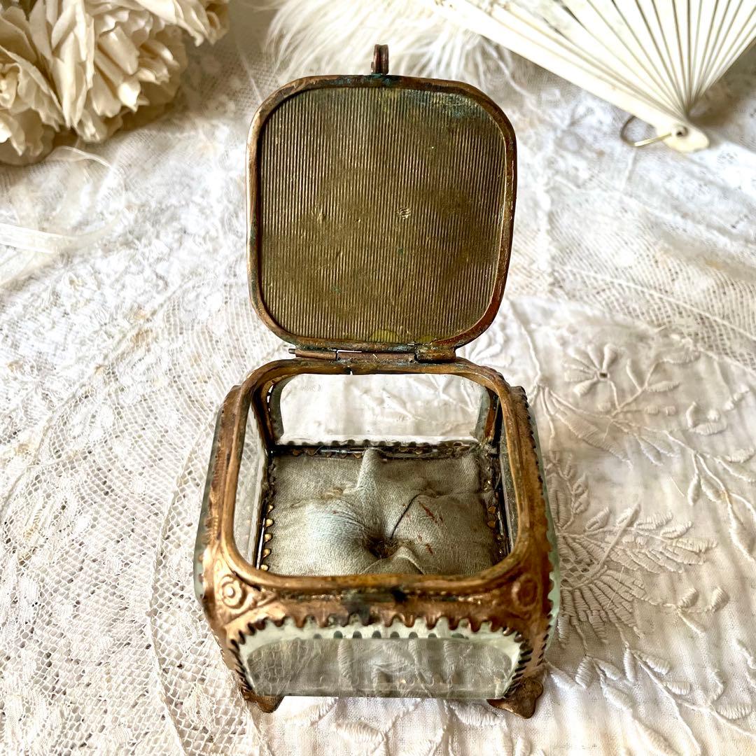 ノートルダム大聖堂ベベルガラスジュエリーボックス　ケース　フランスアンティーク