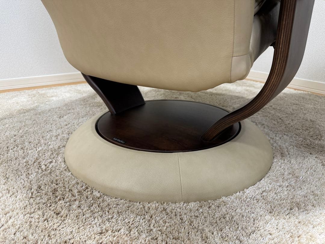 カリモク家具 約47万 本革 ザファースト リクライニングチェア オットマン付