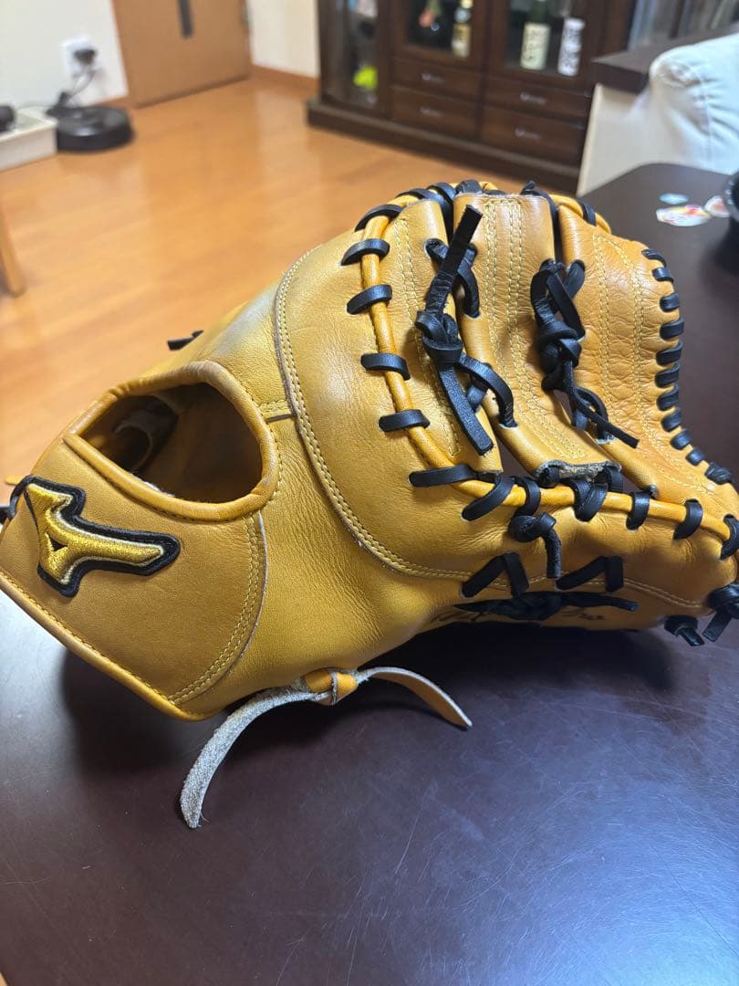 中古品ソフトボール使用Mizuno Pro 軟式ファーストミット。
