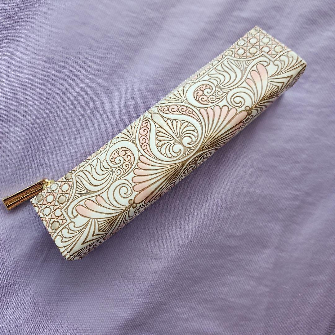 文庫屋大関　ペンケース　ロカイユ　ベビーピンク