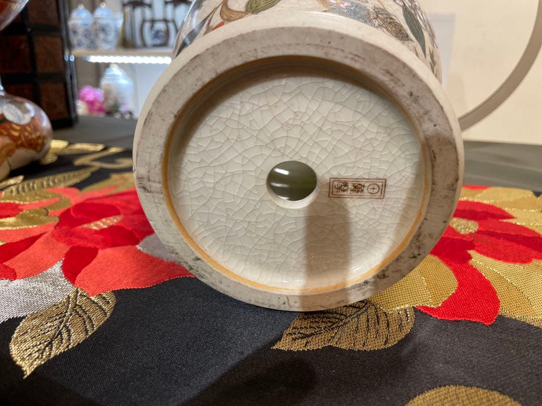 薩摩焼　金彩牡丹絵　沈香壺　蓋付花器　時代物　古美術　骨董品