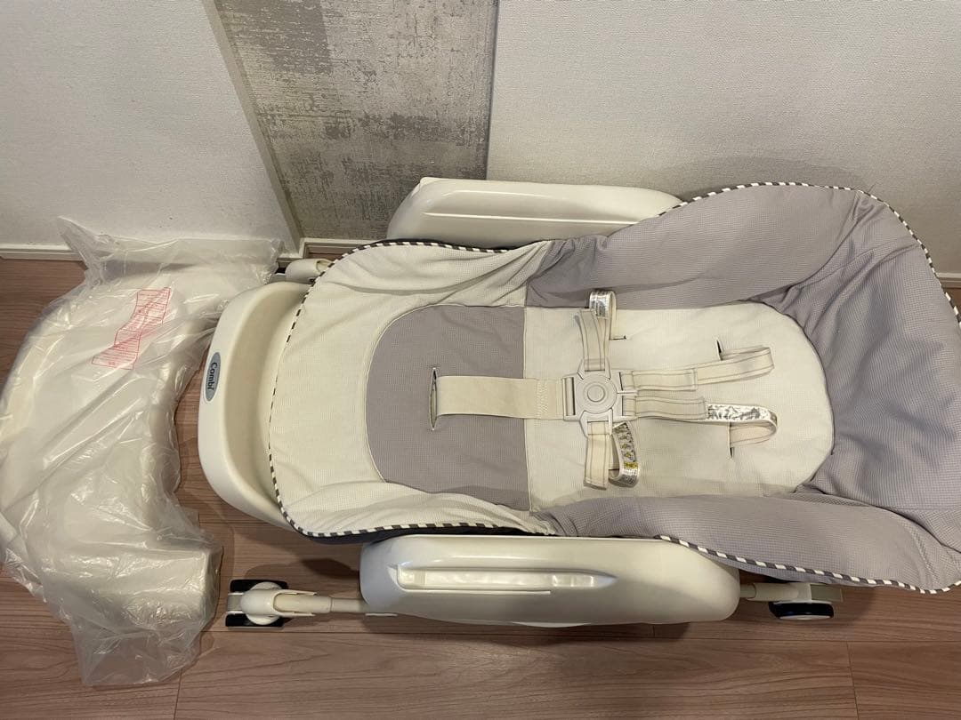 【美品】コンビ ハイローチェア ネムリラ FF リバーシブルシートモデル