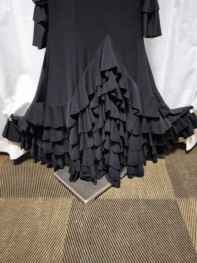【丈長め】フラメンコ用ブラックセットアップ4段フリル