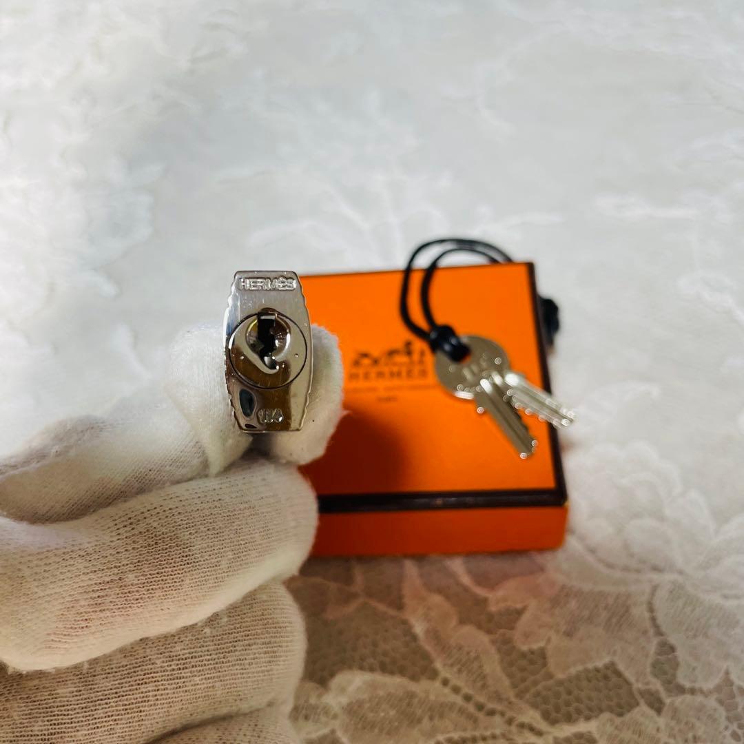 エルメス　カデナ 南京錠キー2本114シルバー パドロック