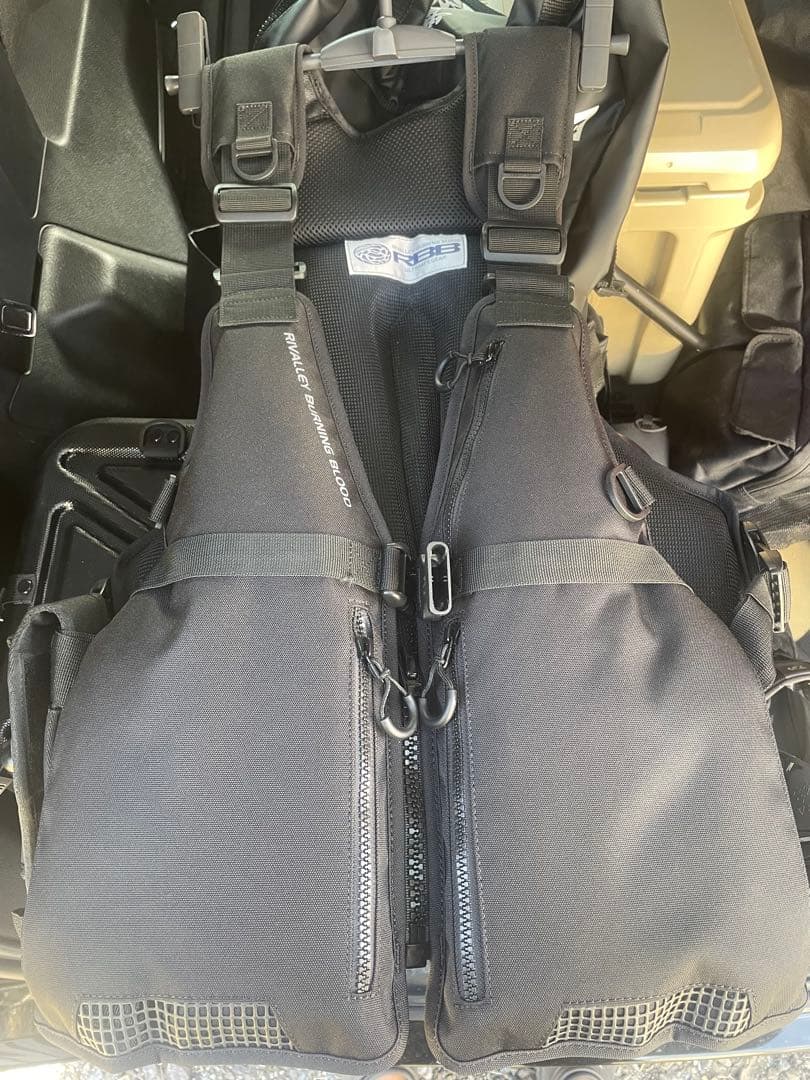 RBB ロックショアシューティングベスト　ブラック