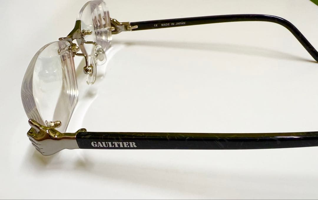 ジャンポール・ゴルチエ　Jean Paul Gaultier メガネ