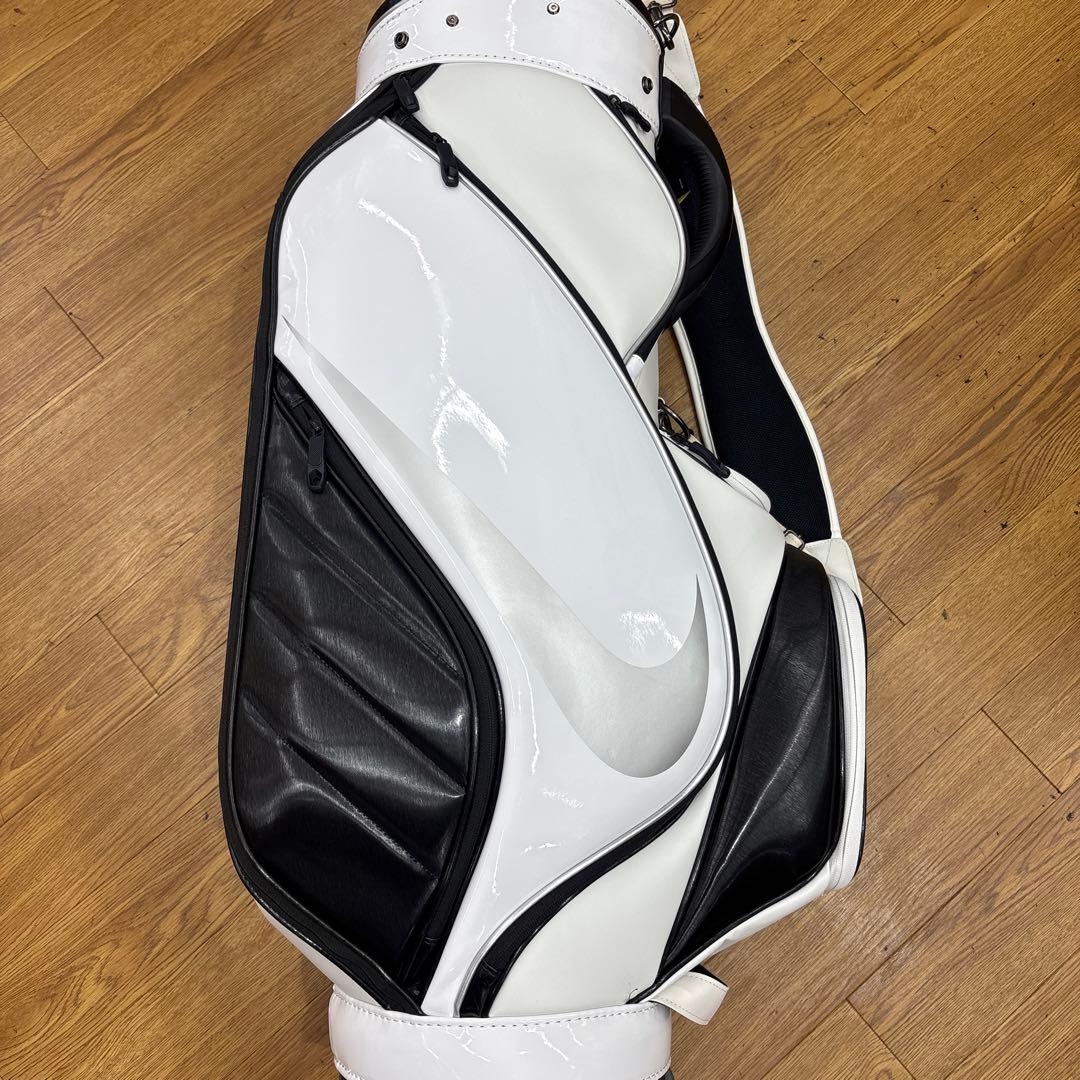 Nike Classic Cart Bag ホワイト/ブラック