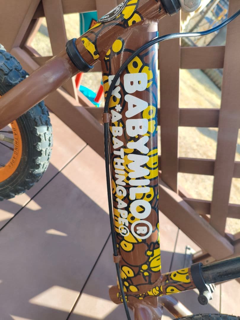 BABY MILO バランスバイク A BATHING APE