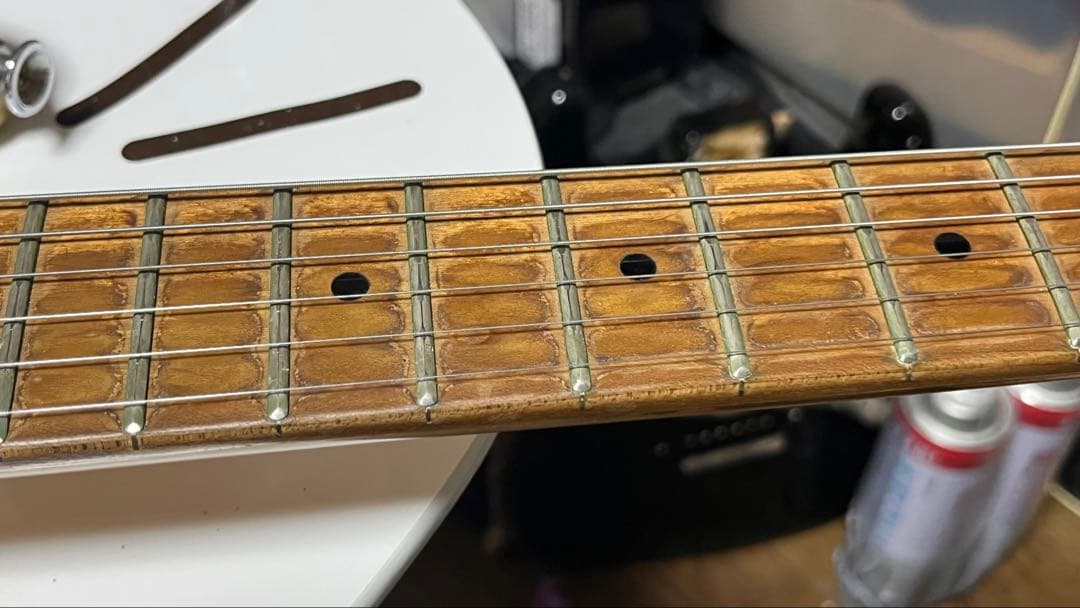 ジャンク！メイビス・ショートスケール・ストラト！加工あり。ハードケース付き！