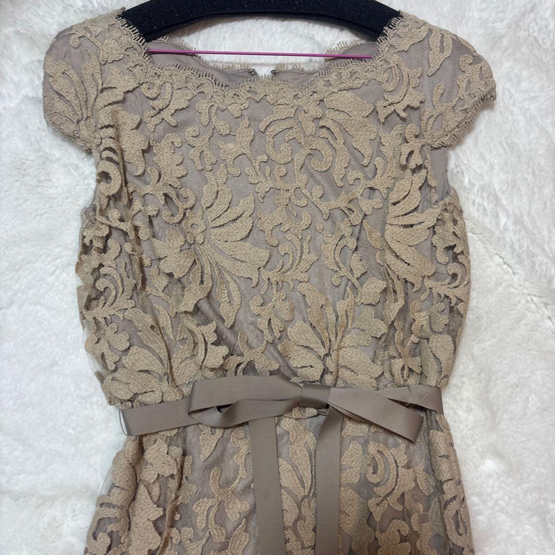 【お値引き】TADASHI SHOJI レースワンピース　サイズ4 ベージュ