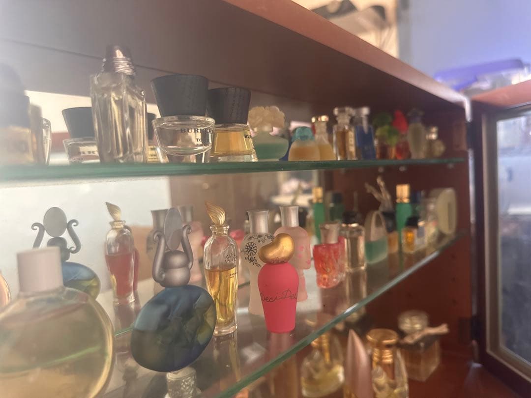 ミニ香水セットケース付き　引取り限定