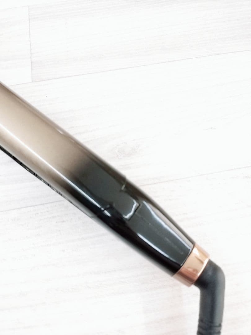 ほぼ未使用☺️リュミエリーナ ヘアビューロン 4D Plus ストレート