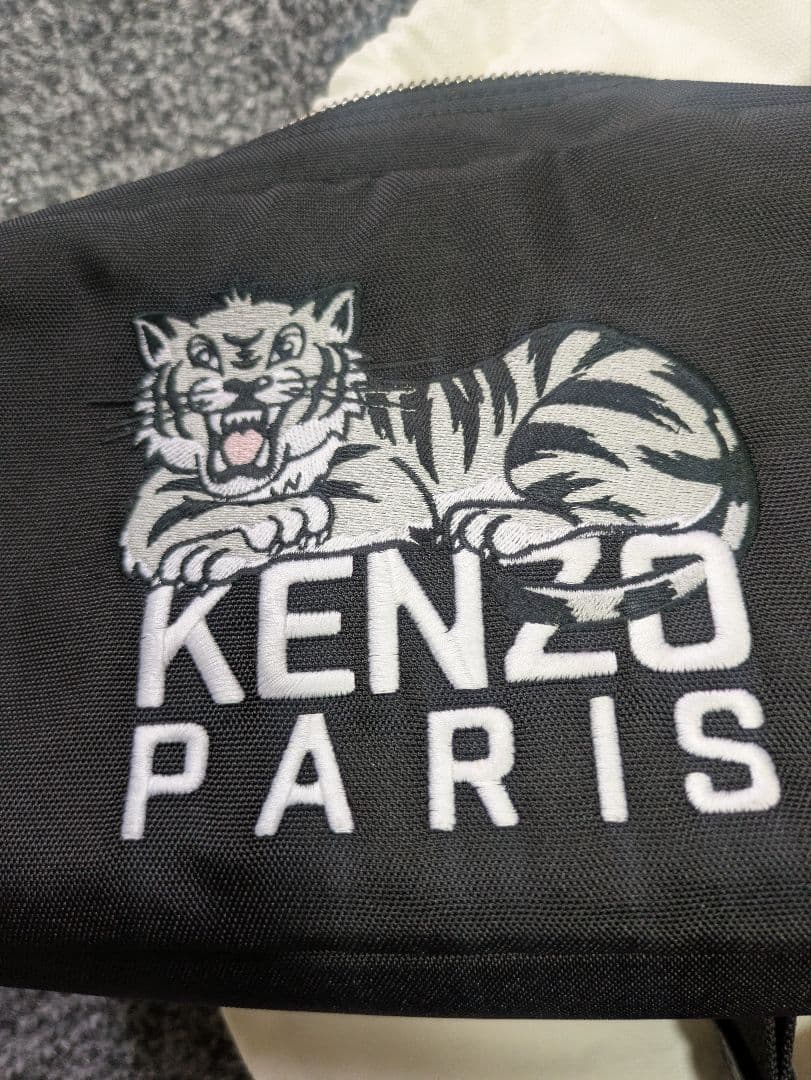 BakiKENZO トラ刺繍 ブラックショルダーバッグ