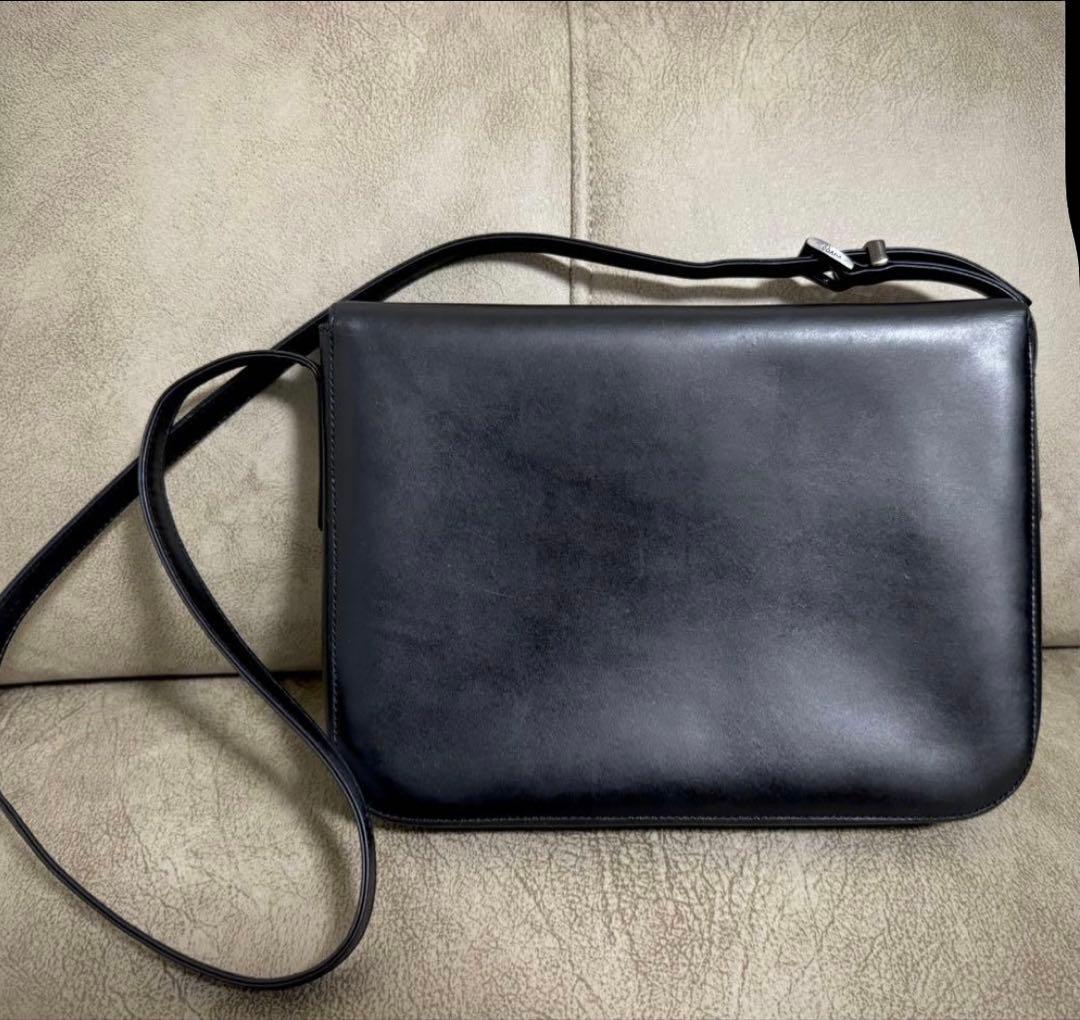 シ*ー様 PRADA ブラック ショルダーバッグ