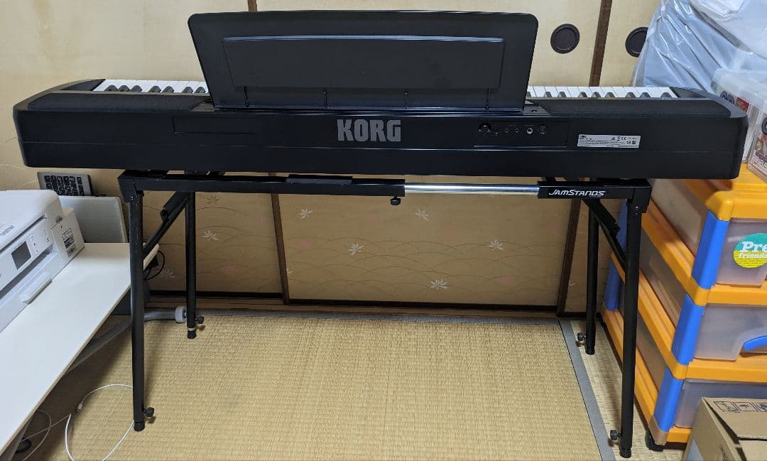 KORG　電子ピアノ　SP-170S　88鍵　ダンパースイッチ、譜面立て付属