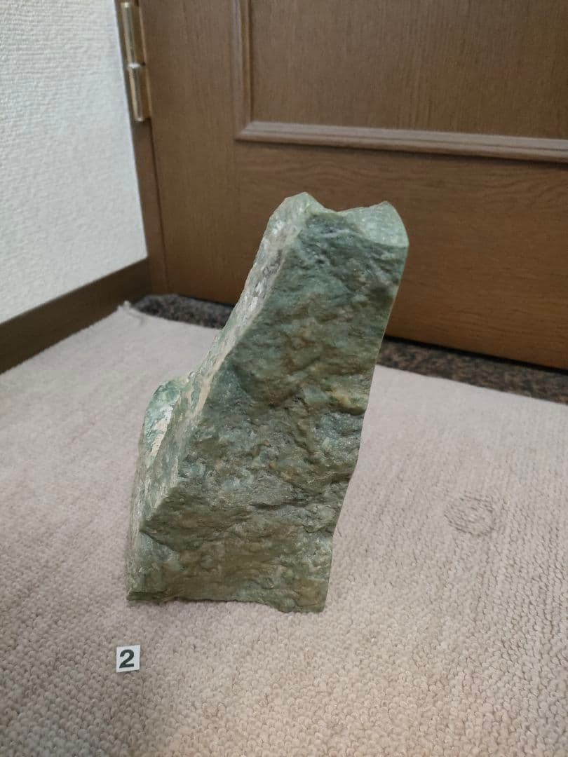 極上！！【日高ヒスイ】７kg 原石 自然石 鑑賞石 天然石 標本石 国産鉱物