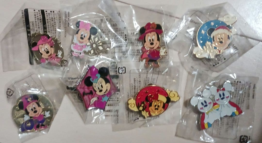 ディズニー　ピンバッジ　63個+15個
