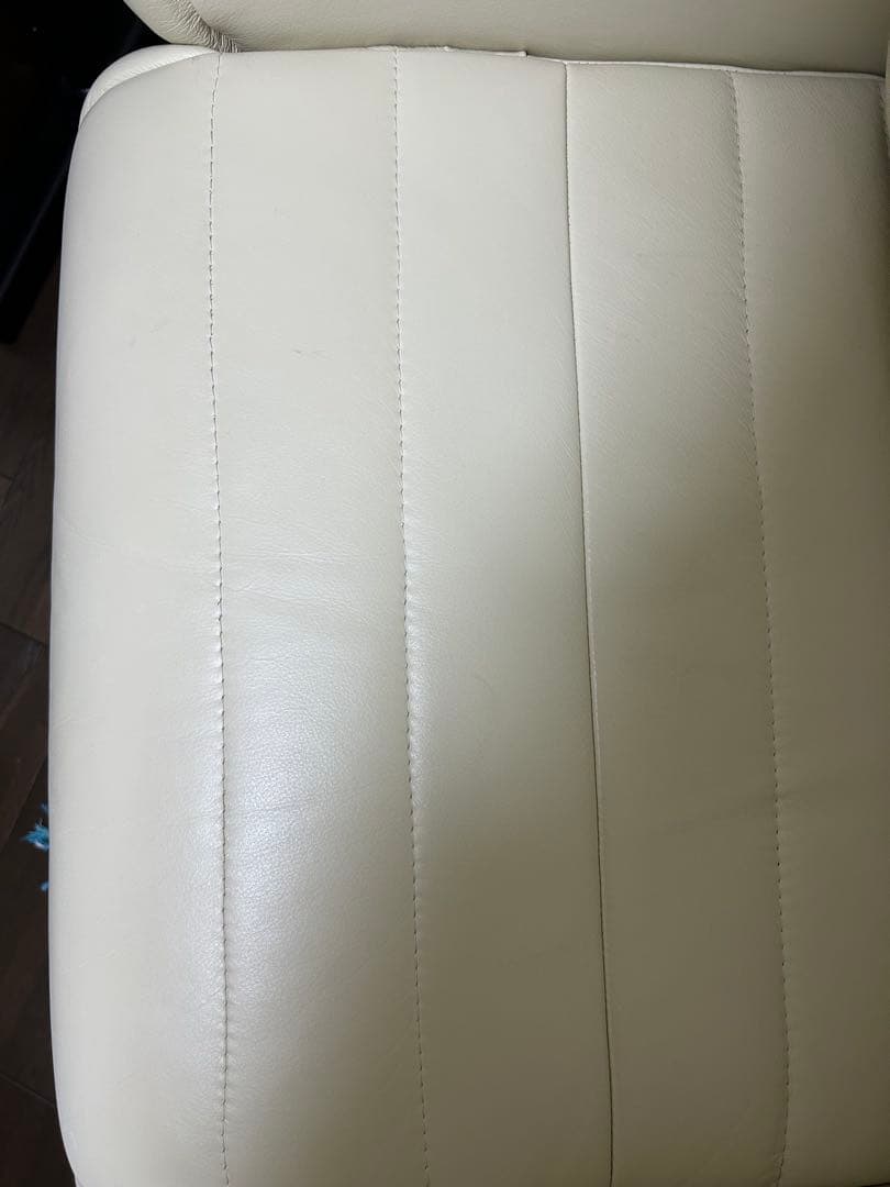 フランスベッド　本革　アイボリー　リクライニングソファ