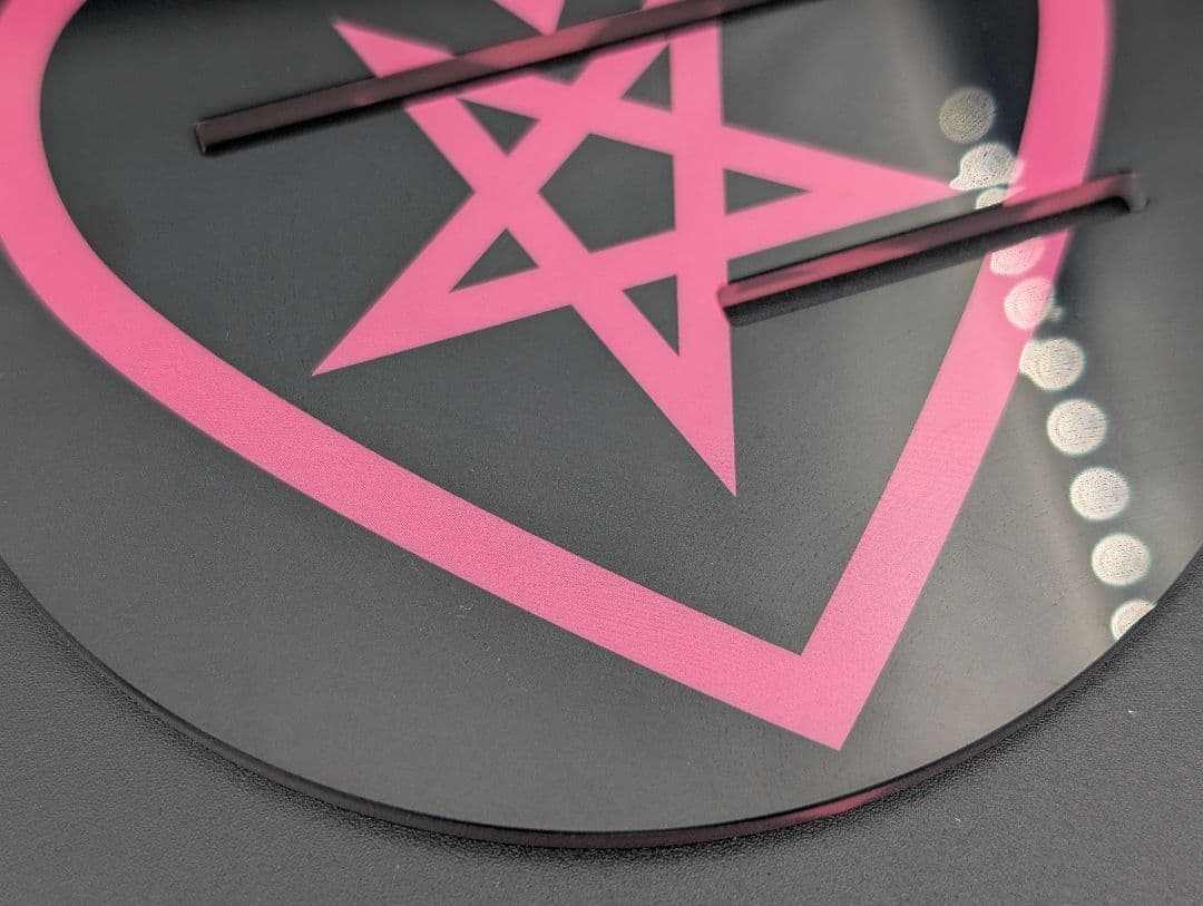 アクリルスタンド Cherri Bomb pin-up ACRYLIC STANDEE