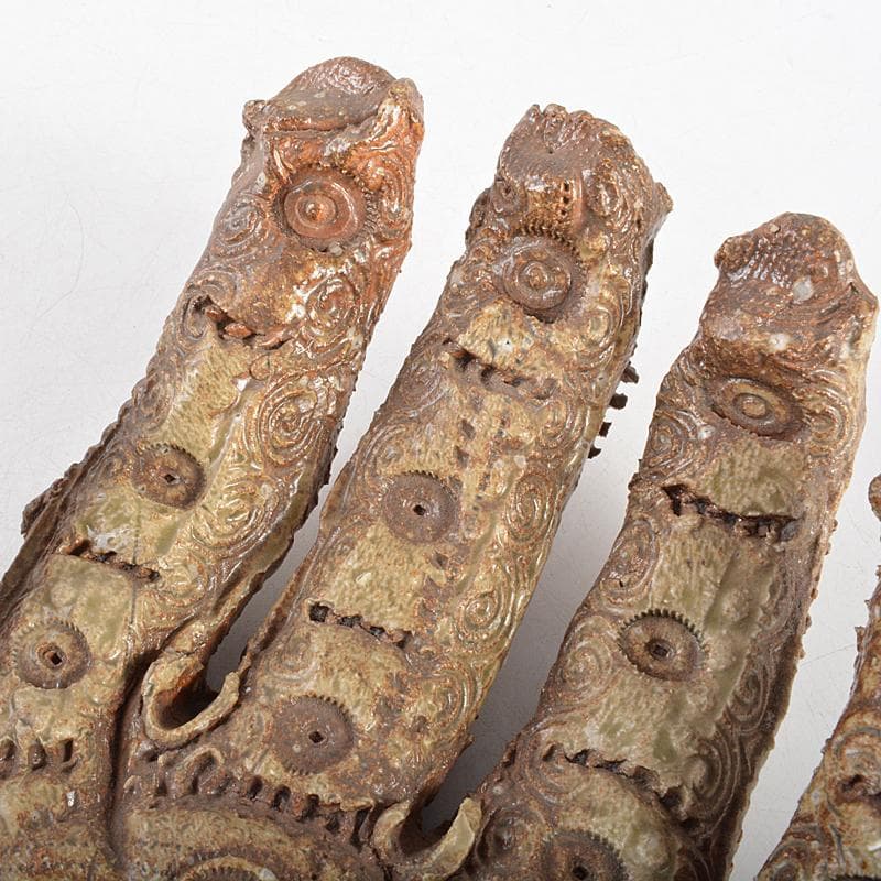 信楽焼　克銘　手のひらに羅針盤　置物　手のオブジェ　F　R5961B