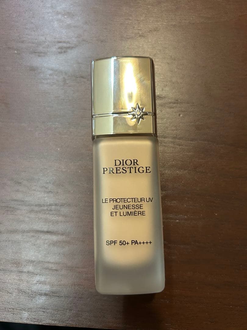 Dior Prestige Le Protecteur UV 01 bbクリーム