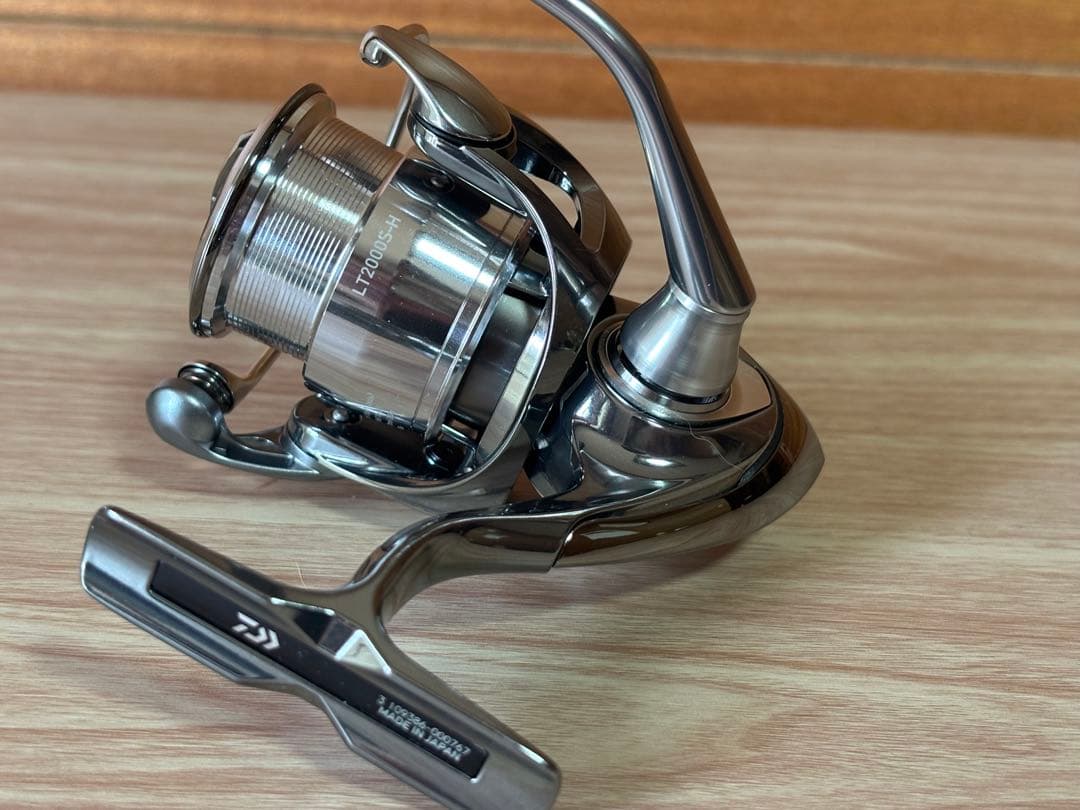 冨樫ダイワ 22イグジスト LT2000S−H スピニング リール