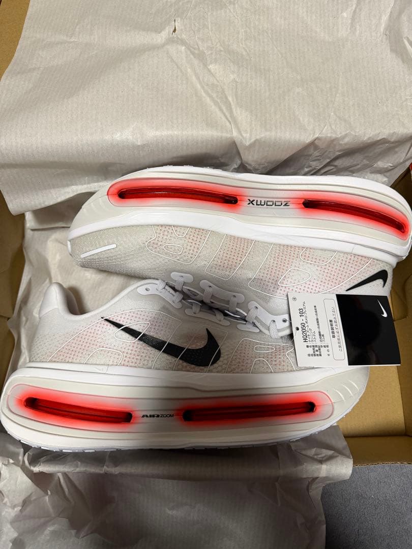 ウォーキング・ランニングウェア Nike Vomero Premium White/Bright Crimson