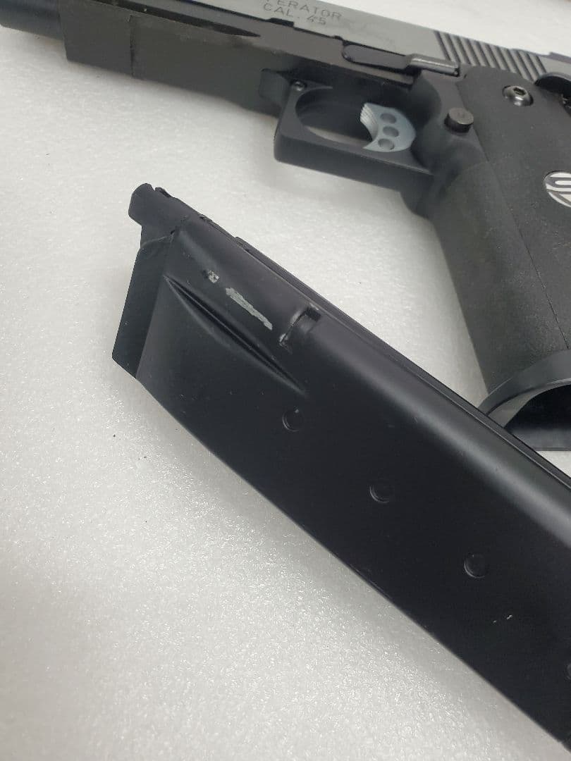 ウエスタンアームズ ガスブローバック V12 ハイキャパシティ/2トーン