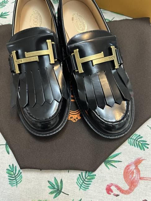 ダブルT レザー タッセル ローファー シューズ ブラック 37